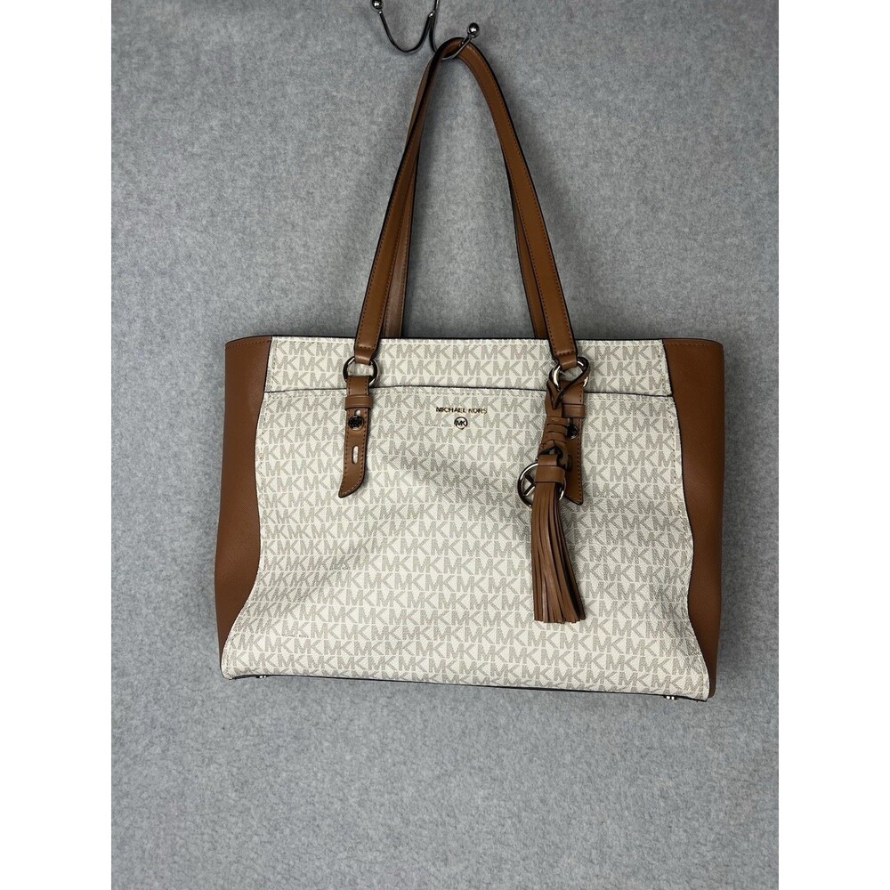 Michael Kors Women's Nomad Large Multi Function Top Zip Tote Vanilla/Acorn Color